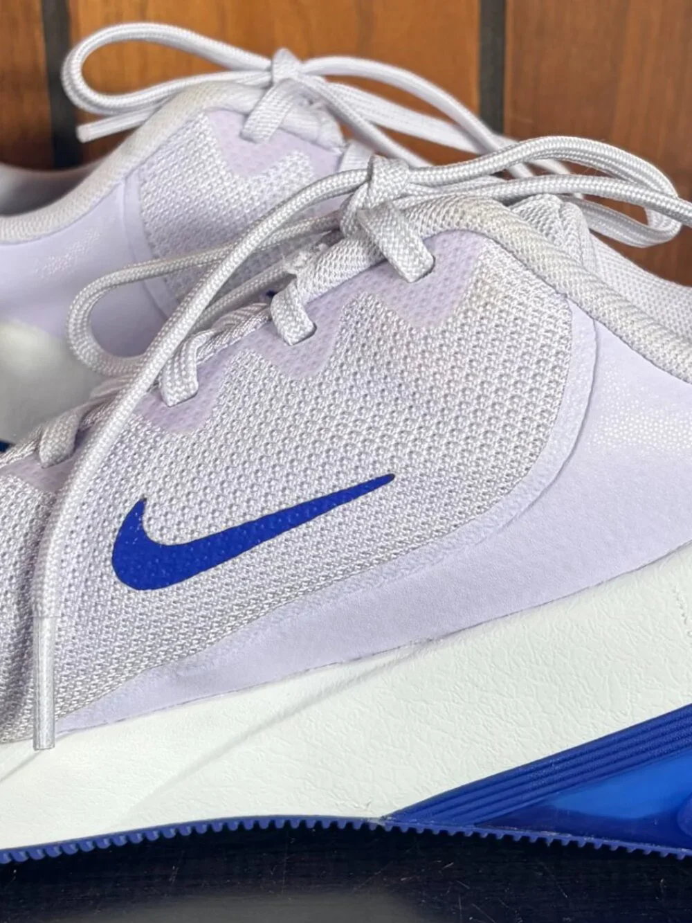 Nike Air Zoom Bella 7 Womens Sz 7.5 Training Shoes White/Blue Training Running